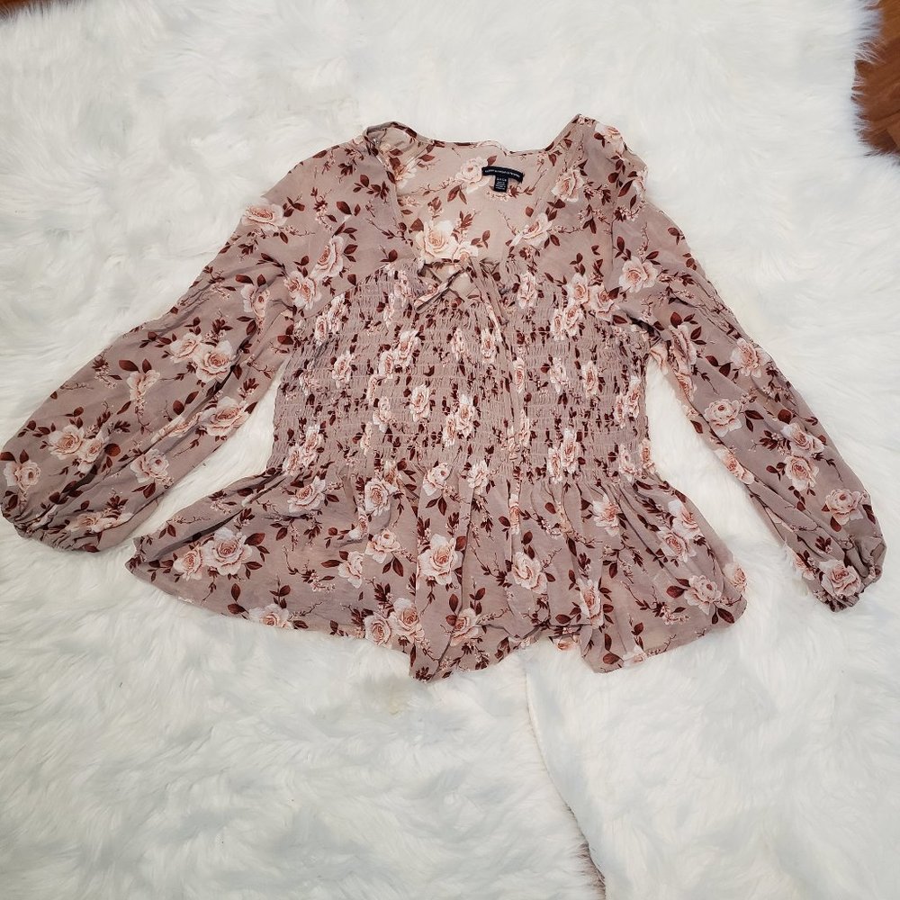 American Eagle floral blouse - size Small